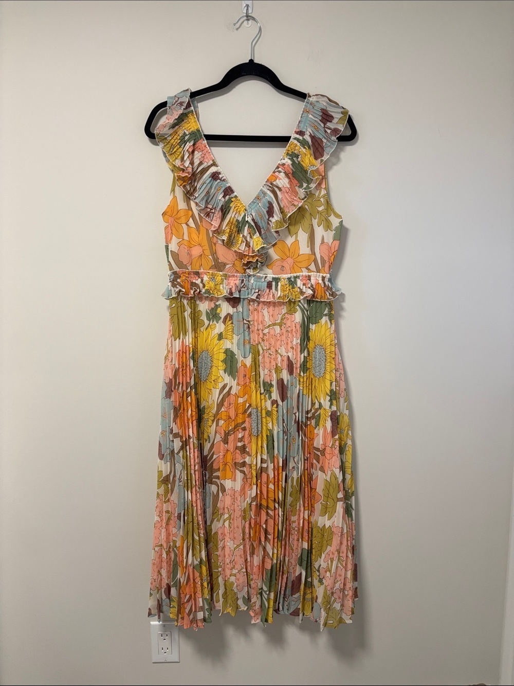 Sezane NWT Pleated Floral Ruffle Midi Dress. Rachelle Dress in Boho 70s print - Picture 10 of 12